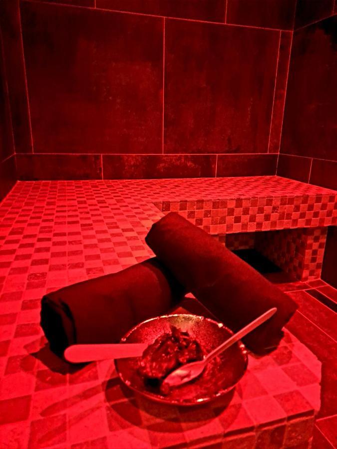 Ba'Cam Spa Bed and Breakfast Etigny Buitenkant foto
